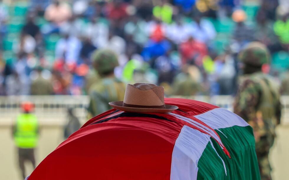 Manifestations "No Kings", funérailles d’Odinga, coup d’État à Madagascar : la semaine en images