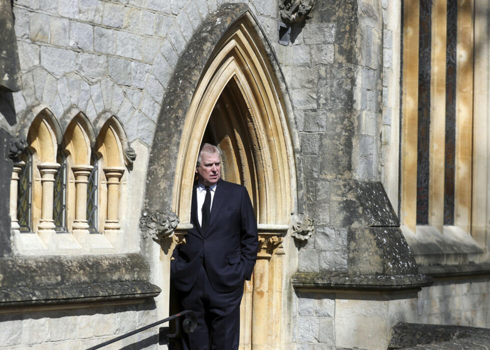 Le Prince Andrew destitué de ses titres, anatomie d'une chute