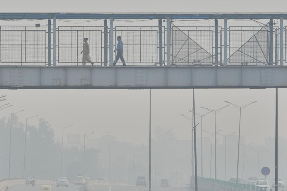 Après Diwali, New Delhi suffoque Après Diwali, New Delhi suffoque