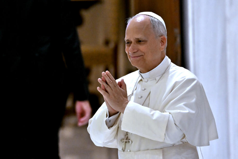 "Un évènement historique" : le roi Charles III va prier avec le pape au Vatican "Un évènement historique" : le roi Charles III va prier avec le pape au Vatican