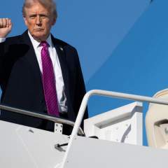 Donald Trump s'envole pour une tournée en Asie, où il rencontrera Xi Jinping Donald Trump s'envole pour une tournée en Asie, où il rencontrera Xi Jinping