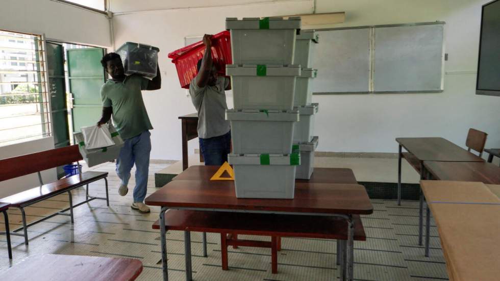 Les Ivoriens se rendent aux urnes pour l'élection présidentielle
