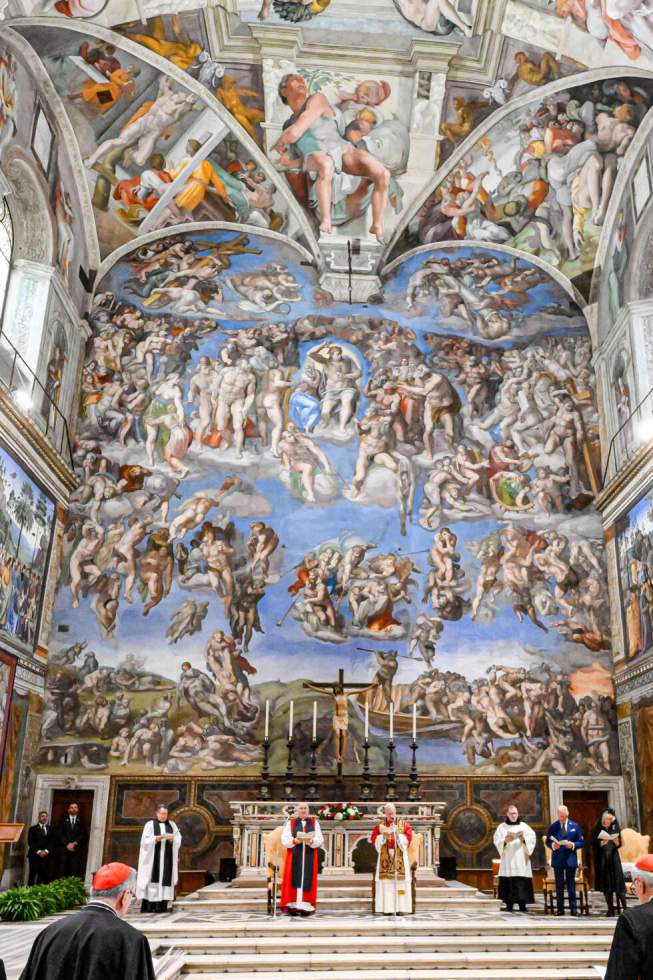 Sarkozy en prison, Kermit la grenouille à Paris, Maison Blanche en chantier : la semaine en images