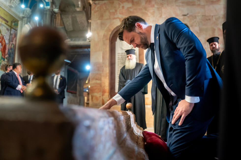 Sarkozy en prison, Kermit la grenouille à Paris, Maison Blanche en chantier : la semaine en images