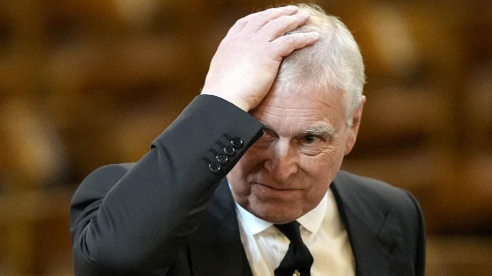 Le prince Andrew officiellement déchu de ses titres : la monarchie britannique tourne la page Le prince Andrew officiellement déchu de ses titres : la monarchie britannique tourne la page