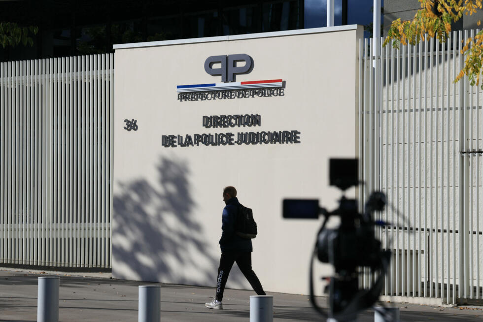 Cambriolage au Louvre : ce que l'on sait, après les nouvelles mises en examen Cambriolage au Louvre : ce que l'on sait, après les nouvelles mises en examen