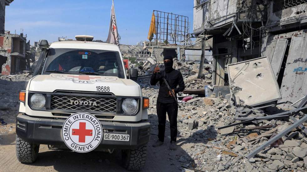 L'armée israélienne annonce la remise par le Hamas de trois dépouilles d'otages à la Croix-Rouge