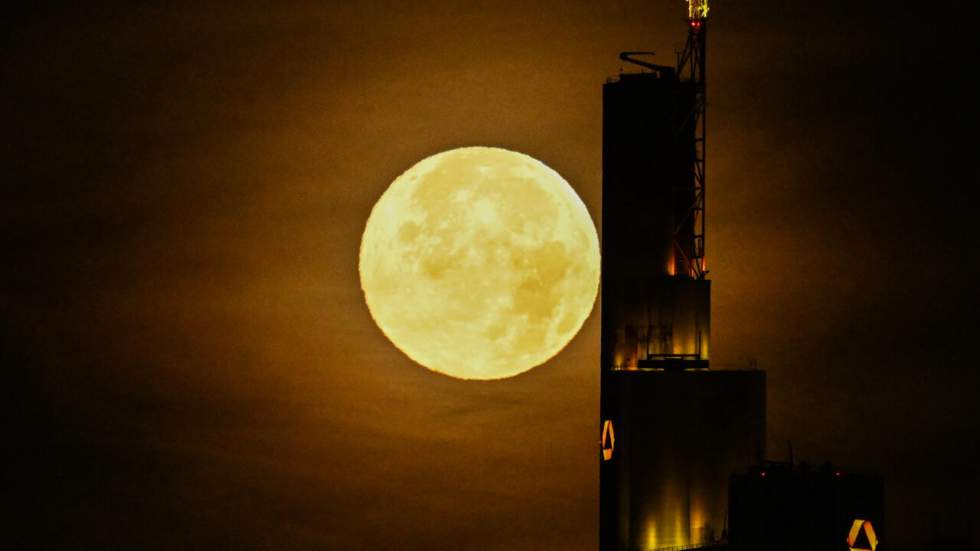 L'instant + : une Super Lune se dévoile mercredi aux Terriens