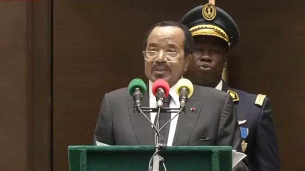 Au Cameroun, le nonagénaire Paul Biya prête serment pour un huitième mandat Au Cameroun, le nonagénaire Paul Biya prête serment pour un huitième mandat