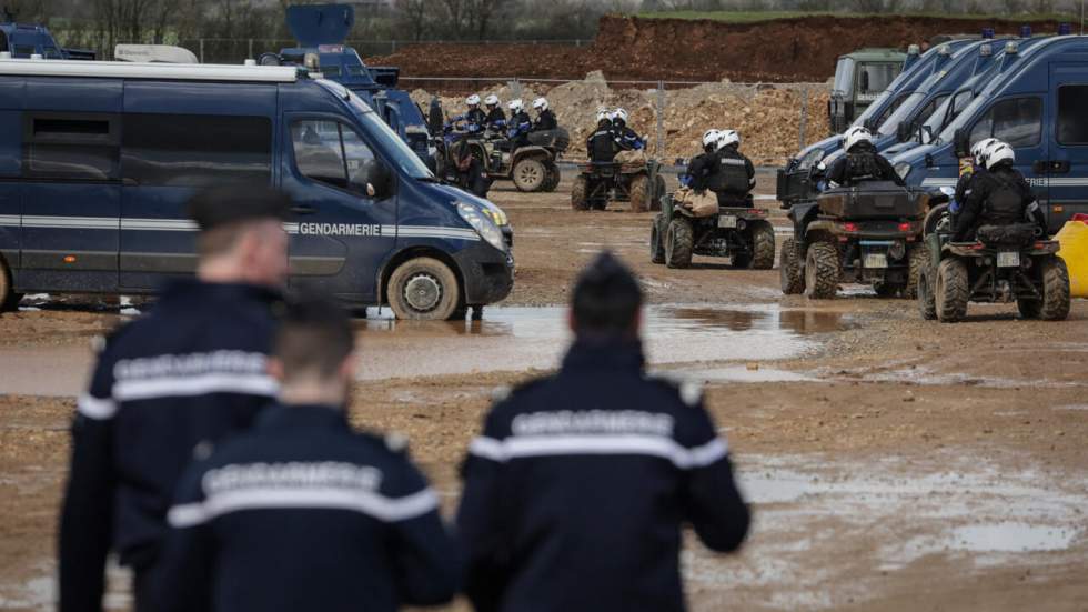 Face aux violences policières, "le contrôle des forces de l’ordre dysfonctionne à tous les niveaux" Face aux violences policières, "le contrôle des forces de l’ordre dysfonctionne à tous les niveaux"