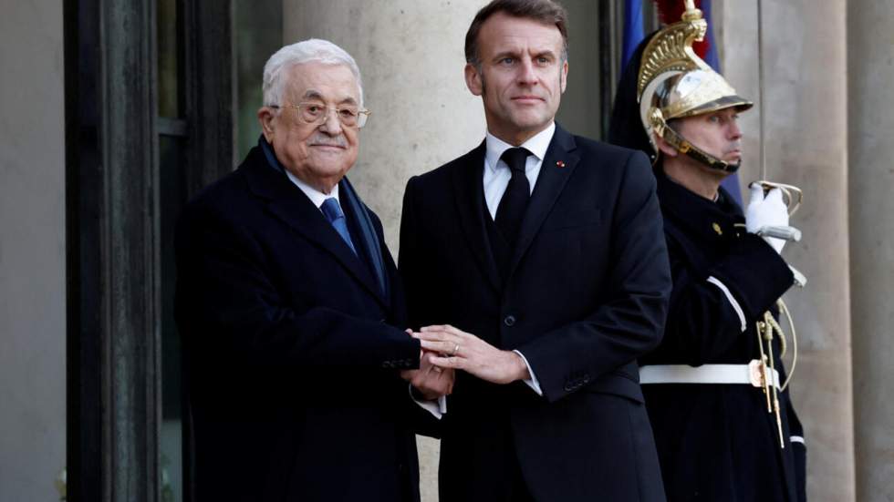 Rencontre Macron-Abbas : le président palestinien s'engage à organiser des élections Rencontre Macron-Abbas : le président palestinien s'engage à organiser des élections