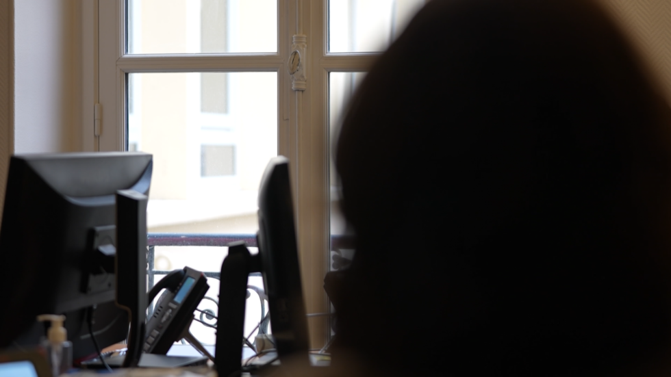 En France, dans les coulisses de la hotline de la police contre la radicalisation