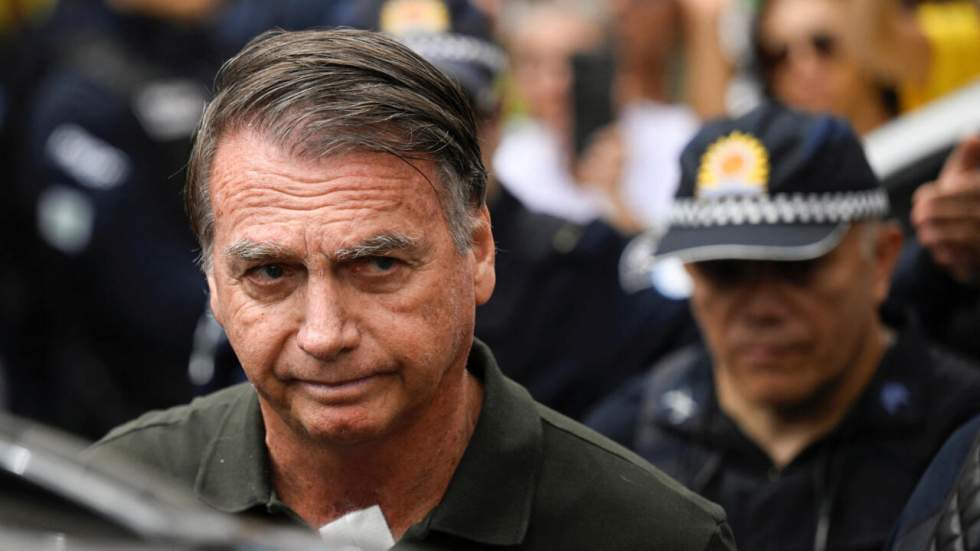 Brésil : à court d'options, Bolsonaro se rapproche de la prison Brésil : à court d'options, Bolsonaro se rapproche de la prison