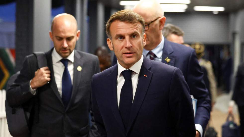 Emmanuel Macron veut "bâtir une relation d'avenir apaisée" avec l'Algérie