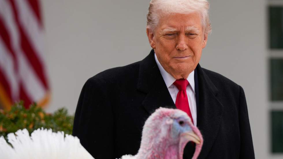 Avant Thanksgiving, Donald Trump pardonne les dindes mais insulte ses adversaires politiques Avant Thanksgiving, Donald Trump pardonne les dindes mais insulte ses adversaires politiques
