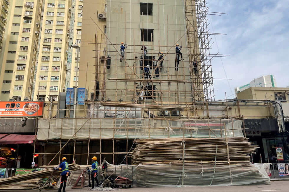 Le bambou, symbole ancestral, a-t-il alimenté l'incendie dévastateur de Hong Kong ?