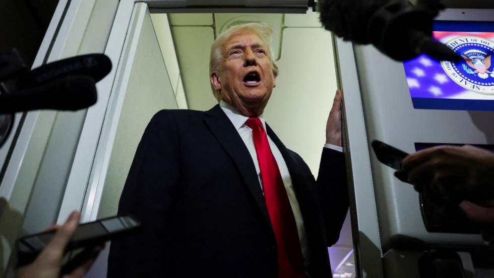 Donald Trump menace les "trafiquants de drogue vénézuéliens" de les attaquer aussi sur terre