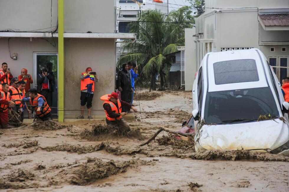 Des inondations dévastatrices frappent l'Asie du Sud-Est, faisant des centaines de morts
