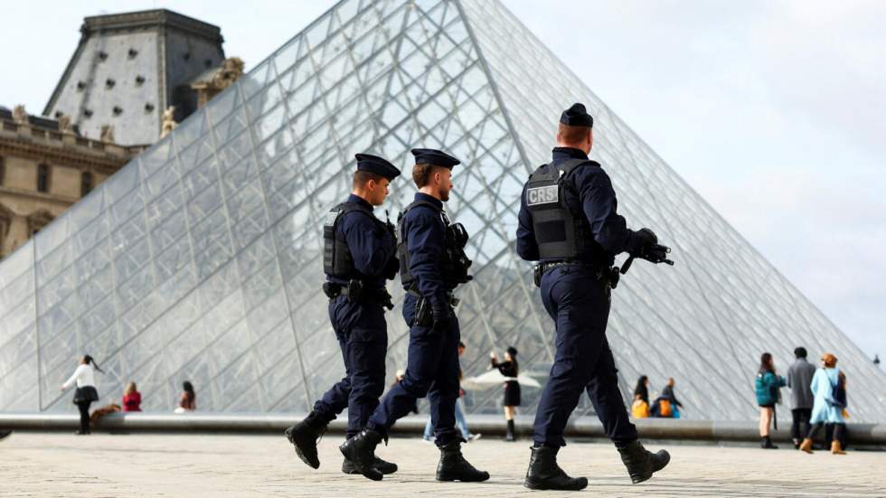 Cambriolage du Louvre : un quatrième membre présumé du commando mis en examen et incarcéré