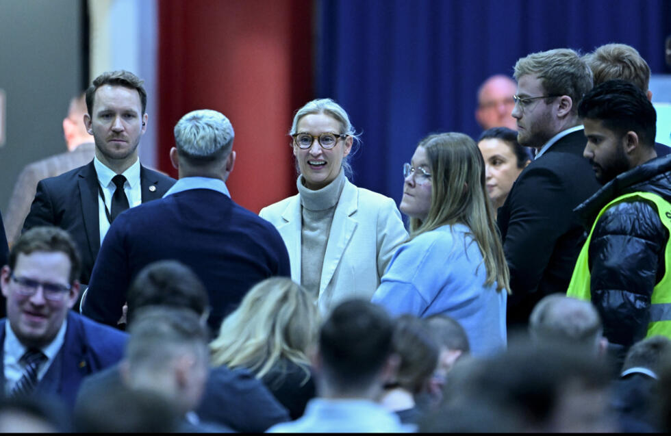 En Allemagne, manifestations et blocages de rues perturbent le congrès de l'extrême droite