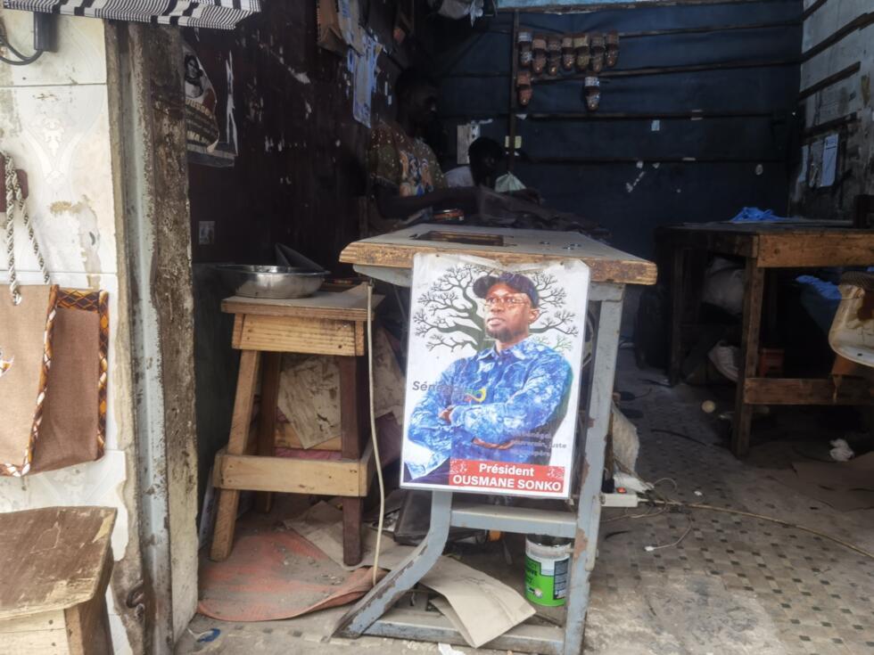 Sénégal : Bassirou Diomaye Faye, un président isolé ?