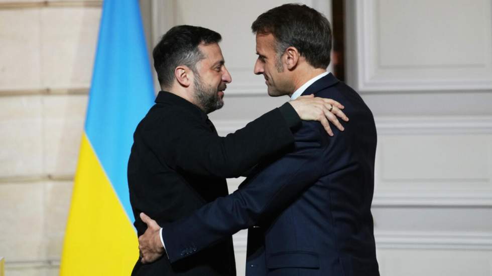 La question des territoires ukrainiens ne peut être finalisée que par Zelensky, affirme Macron