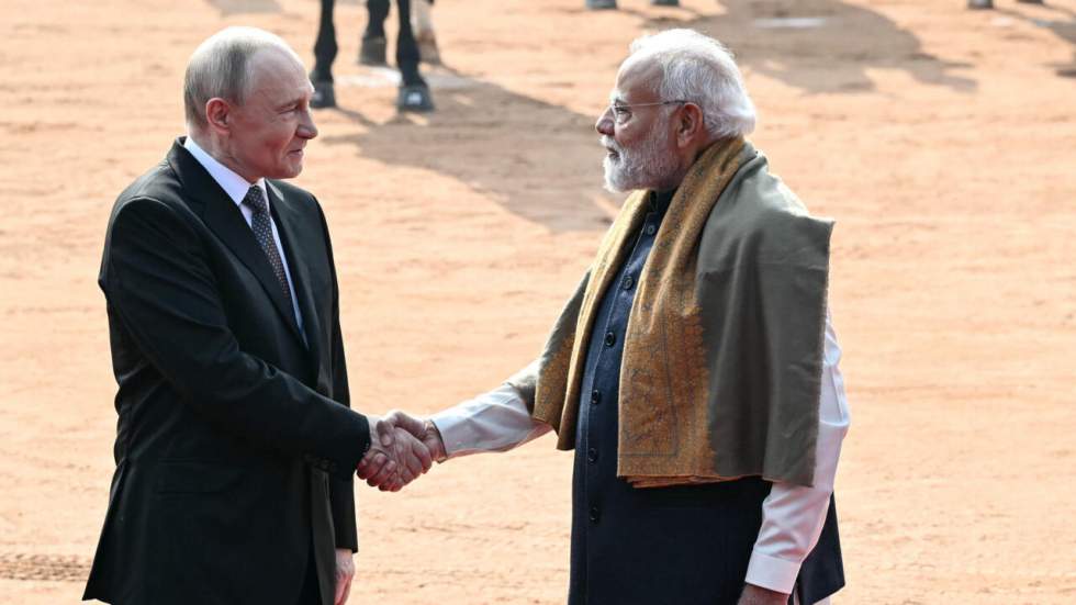 Face aux pressions américaines, l'Inde et la Russie resserrent les rangs