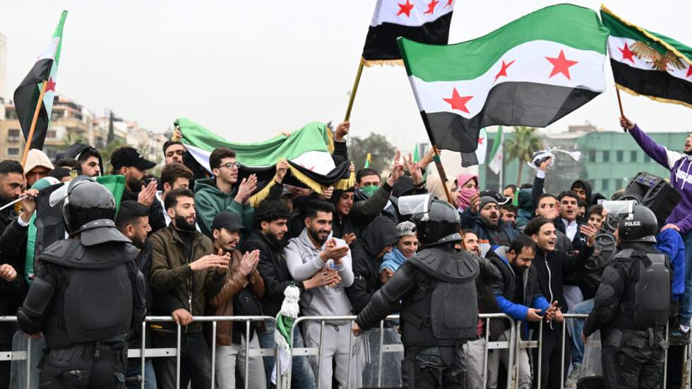 Un an après la chute d'Assad, Chareh lance un appel à l'unité