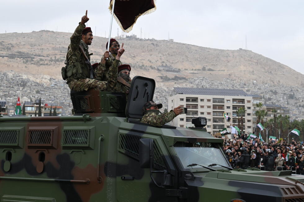 Un an après la chute d'Assad, Chareh lance un appel à l'unité