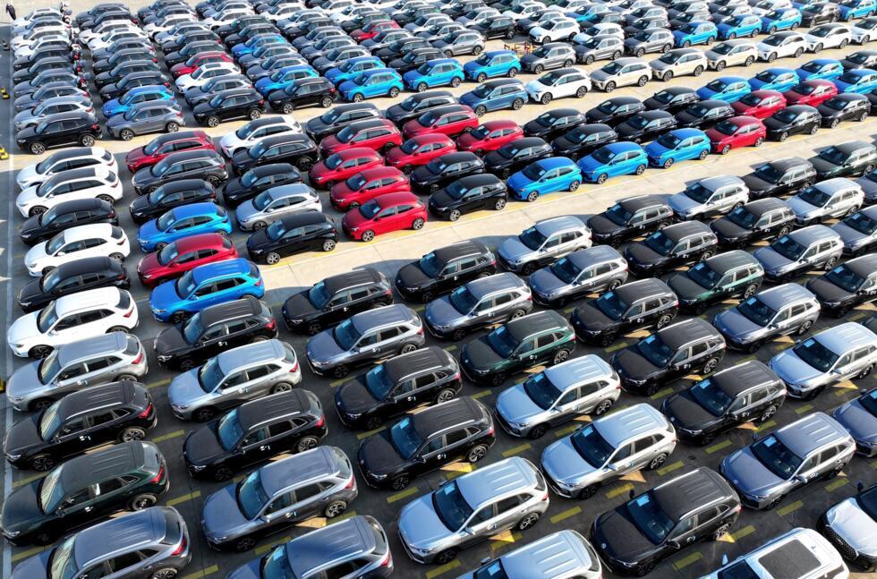 L'excédent commercial de la Chine dépasse pour la première fois 1 000 milliards de dollars