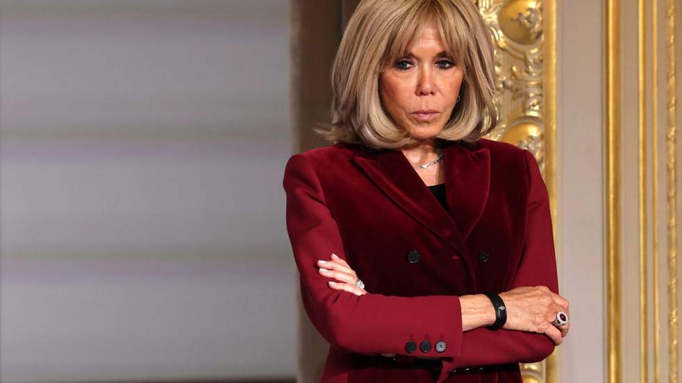Brigitte Macron critiquée pour avoir qualifié de "sale connes" des militantes féministes