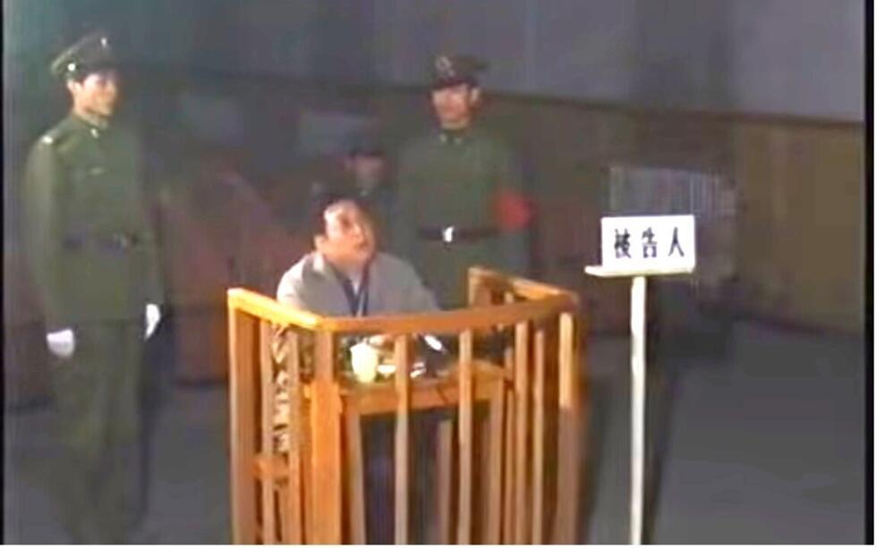 "Le général qui a dit non" : quand un officier chinois assume son refus de marcher sur Tiananmen "Le général qui a dit non" : quand un officier chinois assume son refus de marcher sur Tiananmen