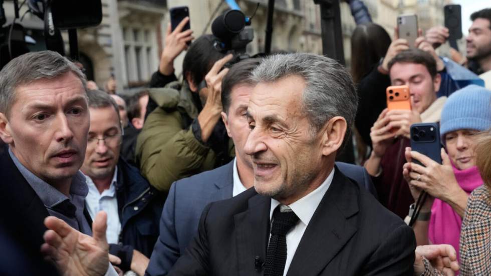 Nicolas Sarkozy publie son "Journal d'un prisonnier", le récit de sa détention express