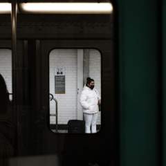 Face aux violences sexistes et sexuelles dans les transports, comment fait-on à l’étranger ?