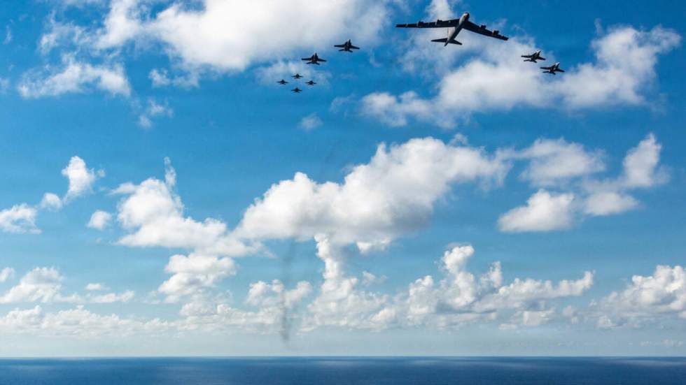 Washington frappe trois navires liés au "narcotrafic", faisant au moins huit morts Washington frappe trois navires liés au "narcotrafic", faisant au moins huit morts