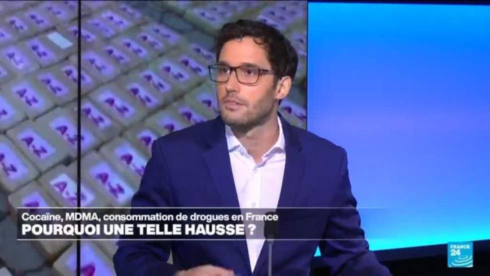 À Marseille, Macron promet la "guerre" au narcotrafic, rend hommage à Mehdi Kessaci