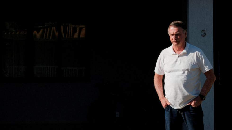 Brésil : Jair Bolsonaro autorisé à sortir de prison pour se faire opérer