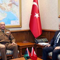 Le chef d'état-major libyen est mort dans un accident d'avion après une visite en Turquie