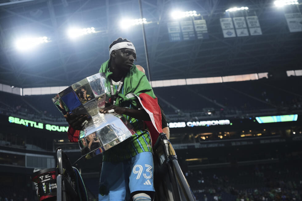 "Tout est possible" : comment l'attaquant borgne Georgi Minoungou fait le bonheur du Burkina Faso "Tout est possible" : comment l'attaquant borgne Georgi Minoungou fait le bonheur du Burkina Faso