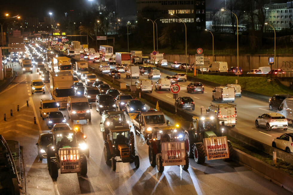 Face à la colère des agriculteurs, le gouvernement français promet quelques concessions