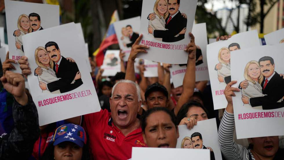 Une marche à Caracas de partisans de Maduro, Trump protège les revenus pétroliers vénézueliens Une marche à Caracas de partisans de Maduro, Trump protège les revenus pétroliers vénézueliens