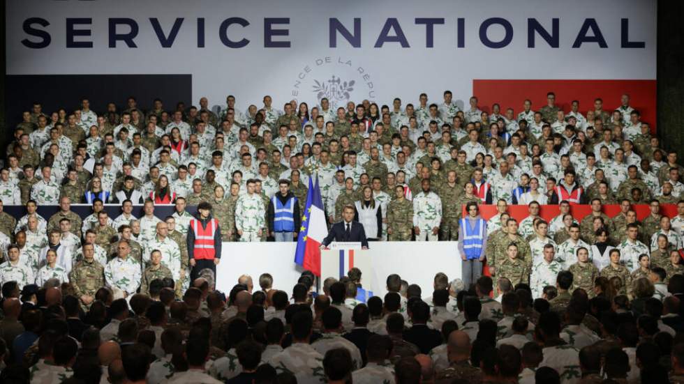 Lancement de la campagne de recrutement du nouveau "service national" en France