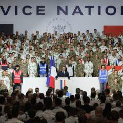 Lancement de la campagne de recrutement du nouveau "service national" en France