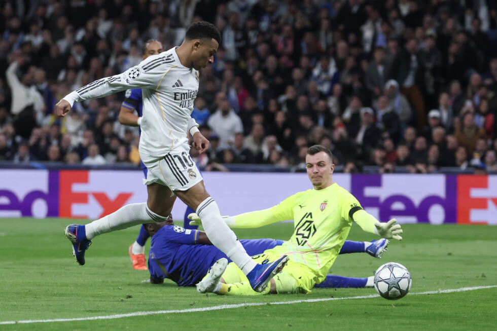 Ligue des champions : Arsenal file en 8e, Manchester City et le PSG chutent