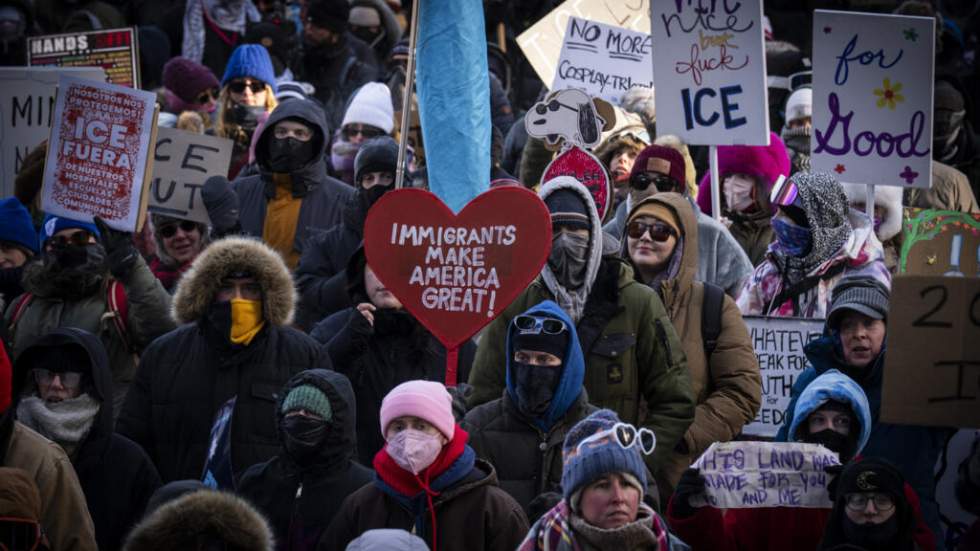 ICE : importantes manifestations à Minneapolis, les autorités américaines sur la défensive ICE : importantes manifestations à Minneapolis, les autorités américaines sur la défensive