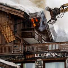Un incendie ravage un hôtel de luxe à Courchevel, près de 300 personnes évacuées