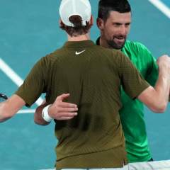 Open d'Australie : Djokovic bat Sinner en cinq sets et retrouvera Alcaraz en finale
