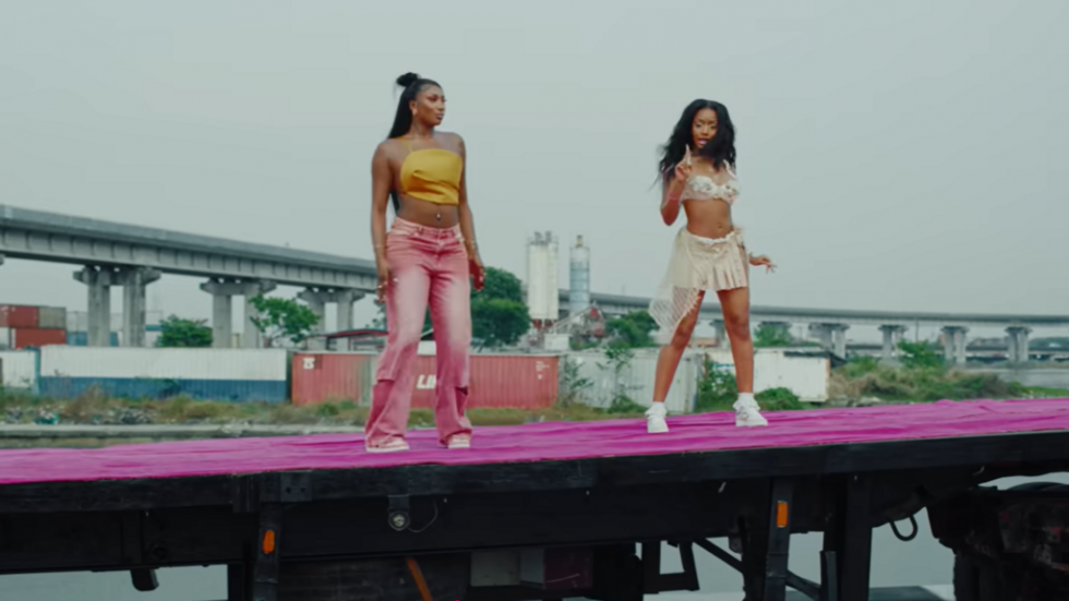 L'instant + : à Lagos, une collaboration musicale franco-nigériane pour fabriquer les tubes de demain L'instant + : à Lagos, une collaboration musicale franco-nigériane pour fabriquer les tubes de demain