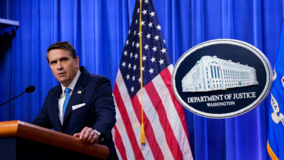 Dossier Epstein : le ministère américain de la Justice publie trois millions de documents