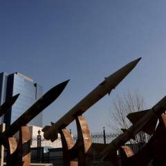 Iran : les forces armées en "alerte maximale", une explosion près du Golfe due à une fuite de gaz